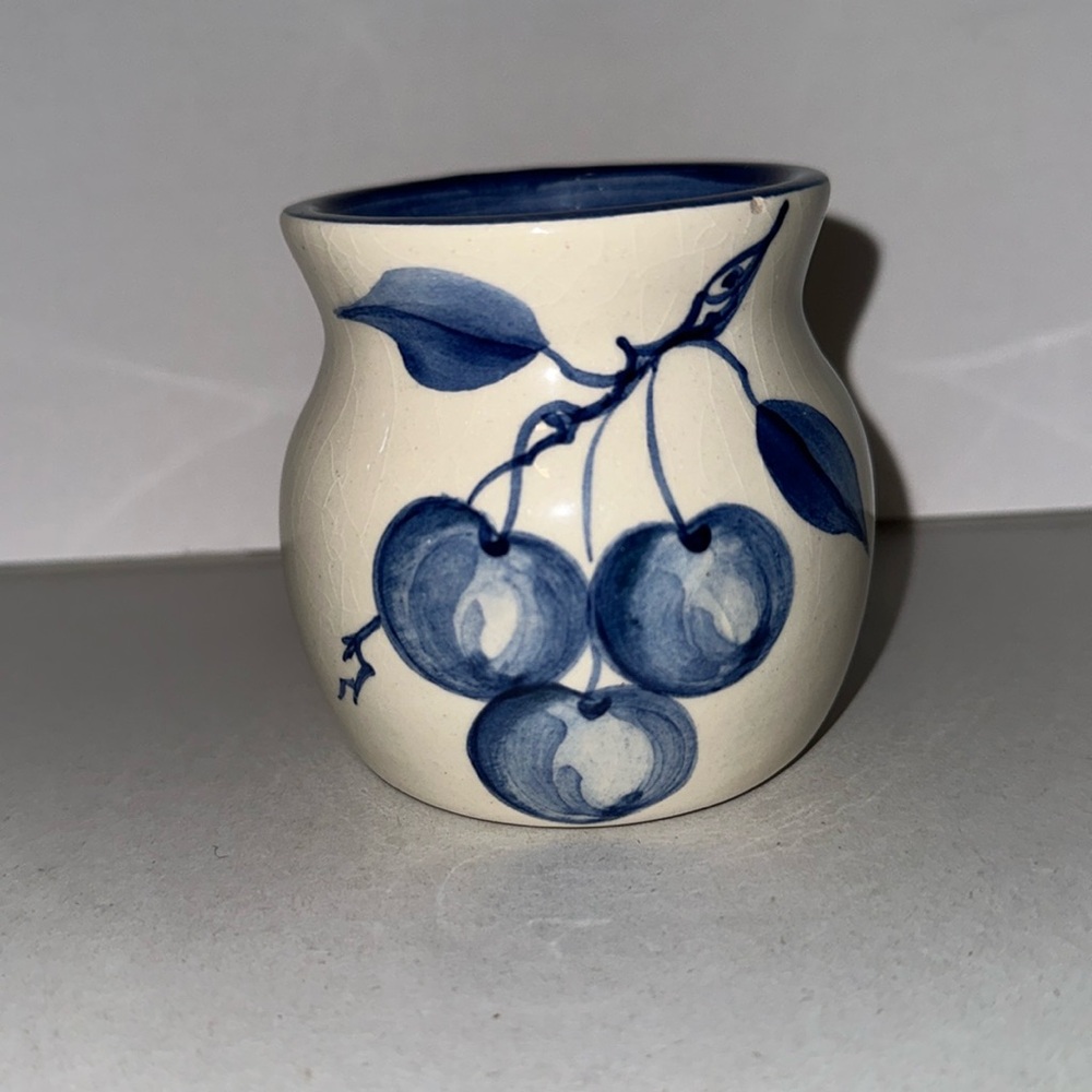 KNESSETH DENISONS Handmade and Signed Ceramic Pottery Vase 3”